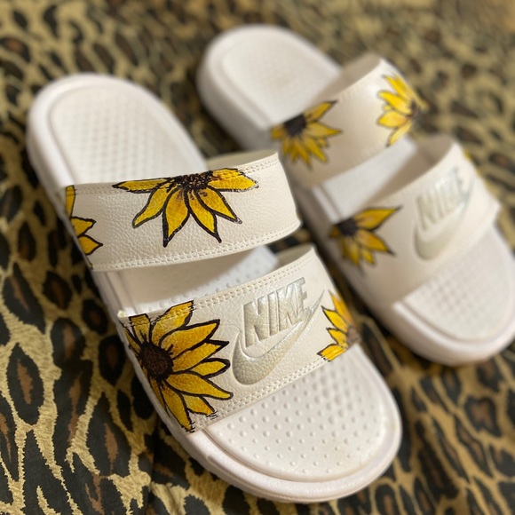 painted nike slides